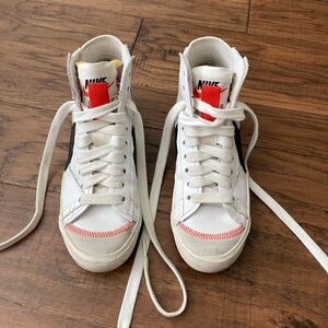 Nike Blazer Mid ‘77 Jumbo, size 7US